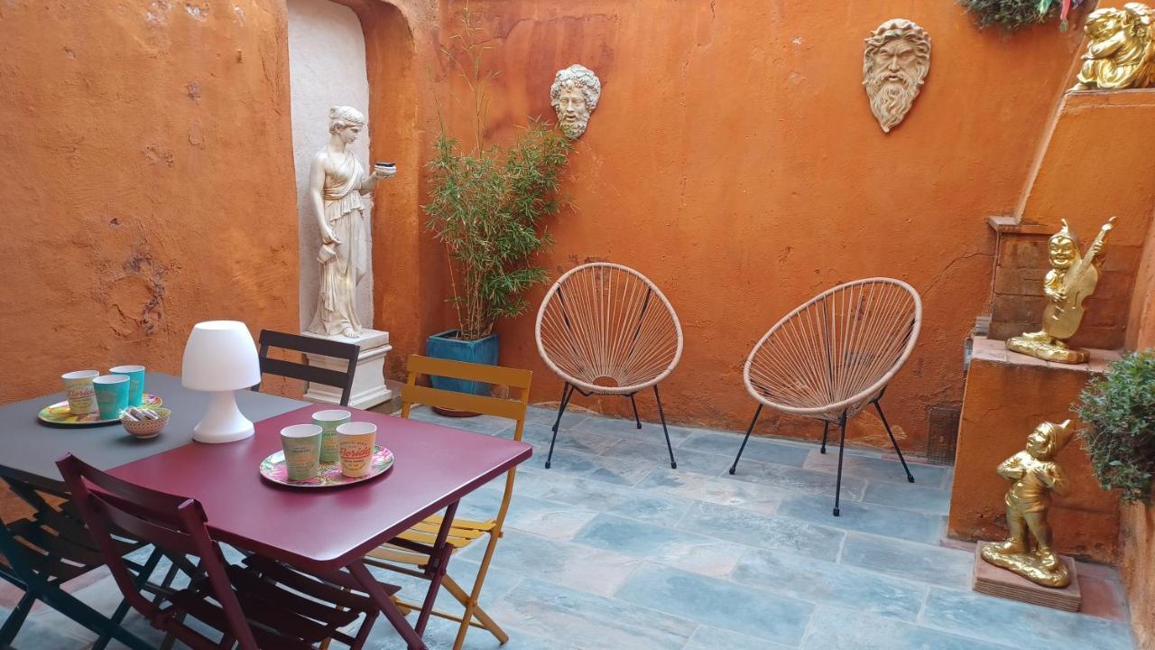 Maison De Charme Avec Cour, Proche Rue Des Teinturiers アヴィニョン エクステリア 写真