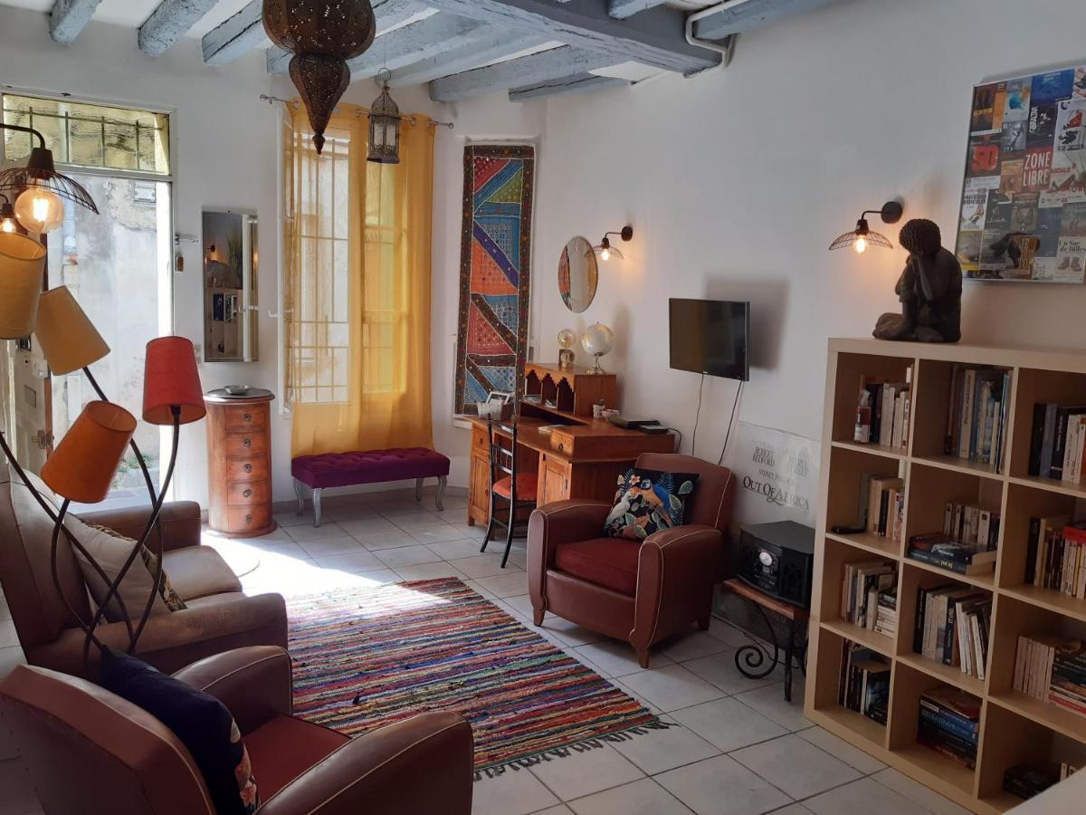 Maison De Charme Avec Cour, Proche Rue Des Teinturiers アヴィニョン エクステリア 写真